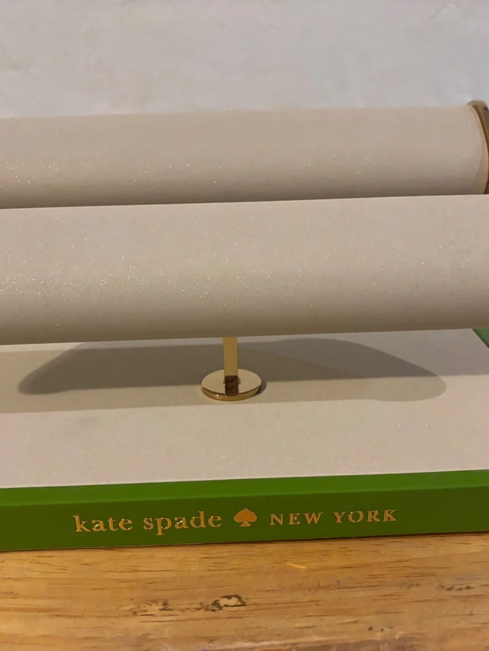 kate spade Cream & Green Double Jewelry Bar Stand - Picture 1 of 5